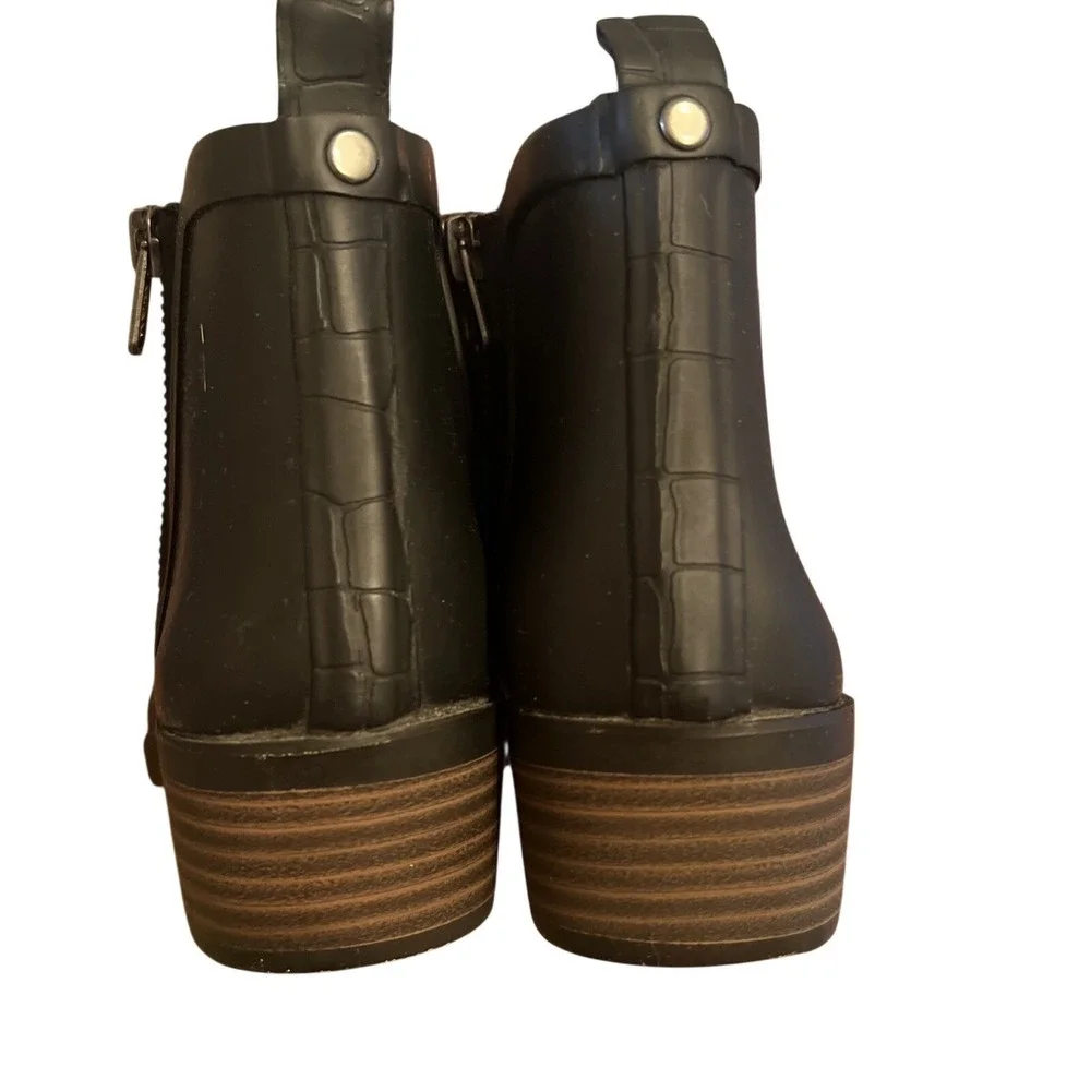 Lucky Brand Baselrain Black Rubber Waterproof Zip Ankle Boots Women‎ Size 8M